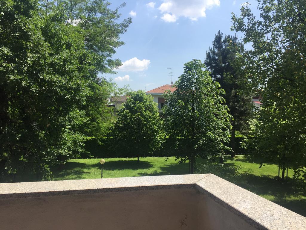 Bnbook Bilo Malpensa Gallarate Exteriör bild